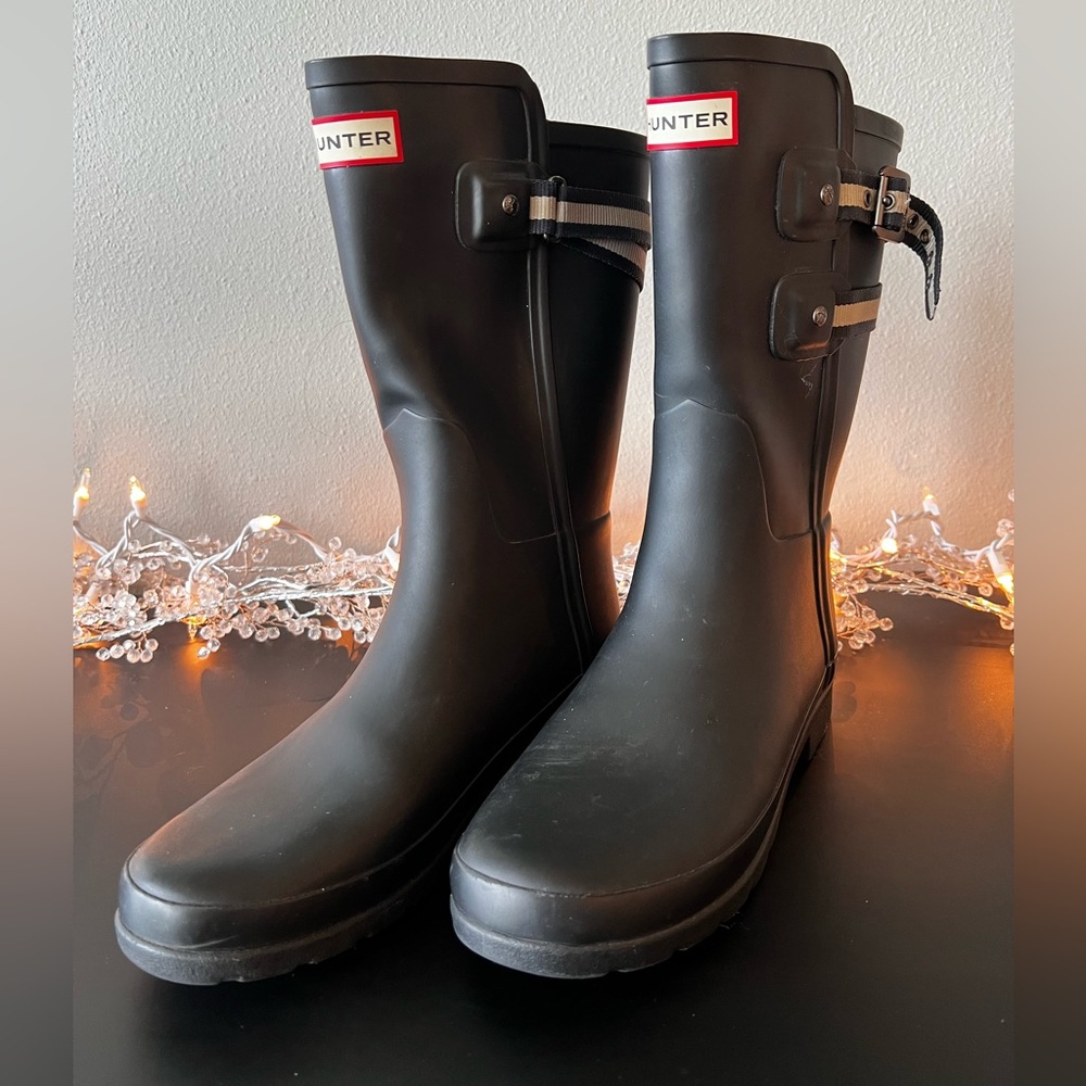 Hunter Refined Webbing Back Strap Tall Boots Size 7 Eur 38